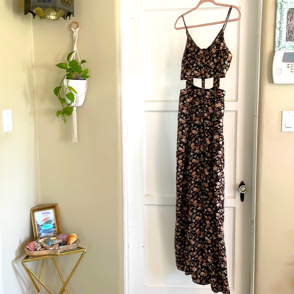 Urban outfitters crop top floral dress 🖤